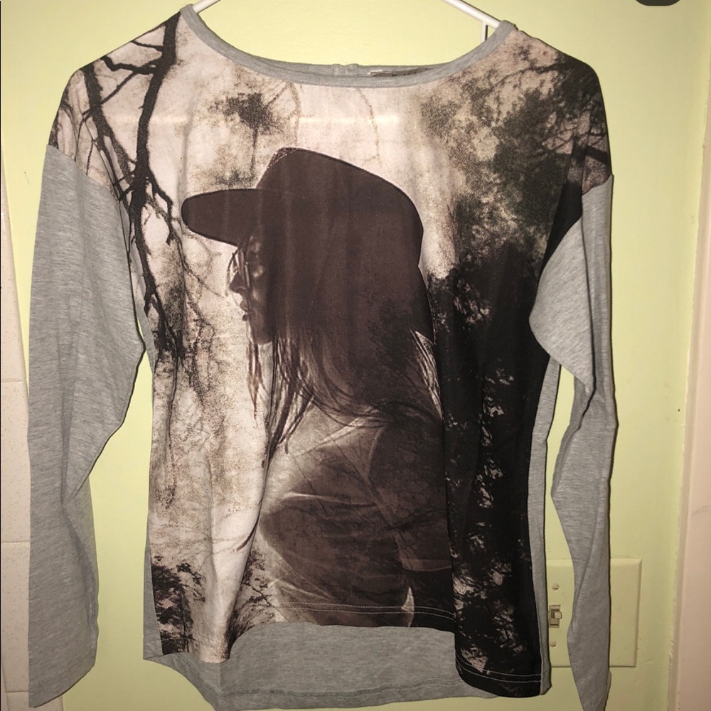 long sleeves shirt